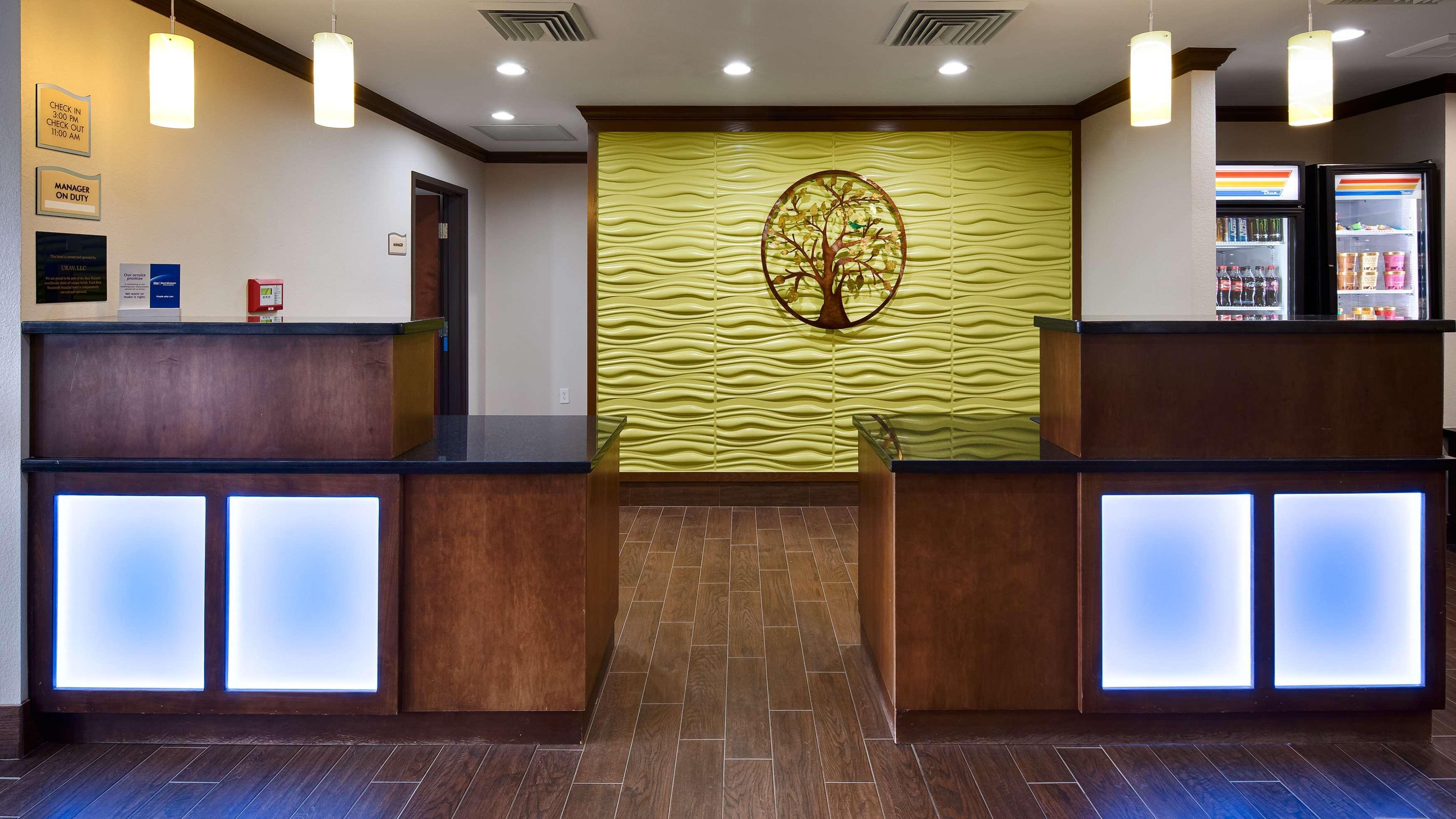 ベスト ウェスタン プラス デンバー シティ ホテル&スイーツ Denver City エクステリア 写真